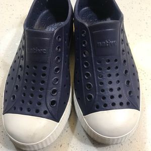 Native Jefferson Toddler sz 11 Navy